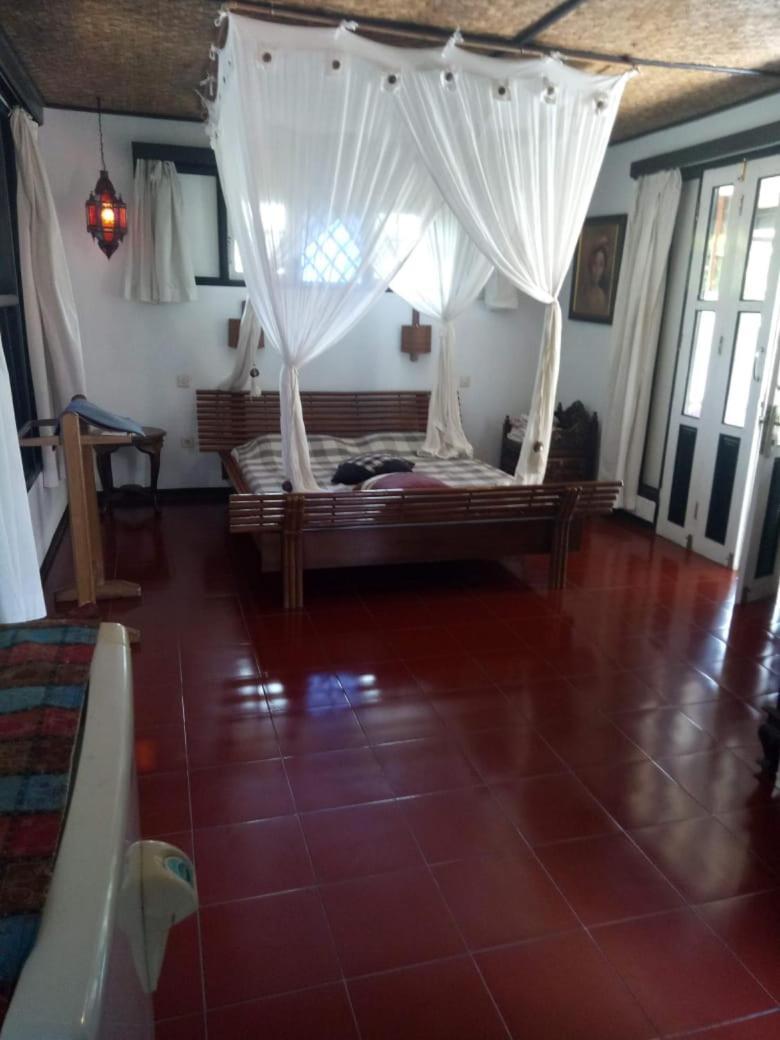 Adams Homestay Pangandaran Δωμάτιο φωτογραφία